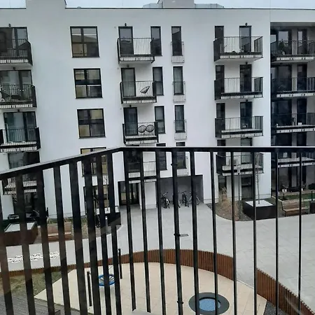 Garbary 84 Parking Free Апартаменты *