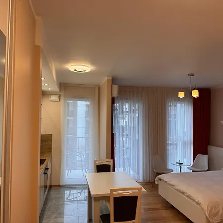 Garbary 84 Parking Free *