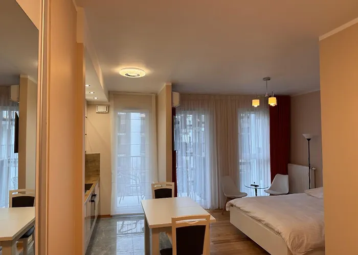 Garbary 84 Parking Free Апартаменты