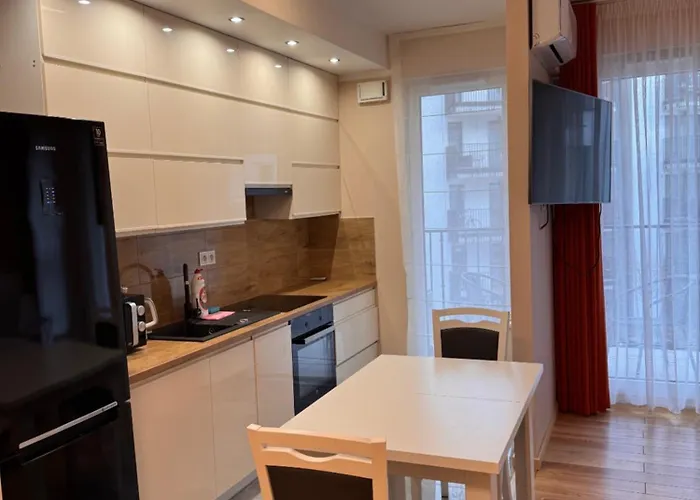 Garbary 84 Parking Free *