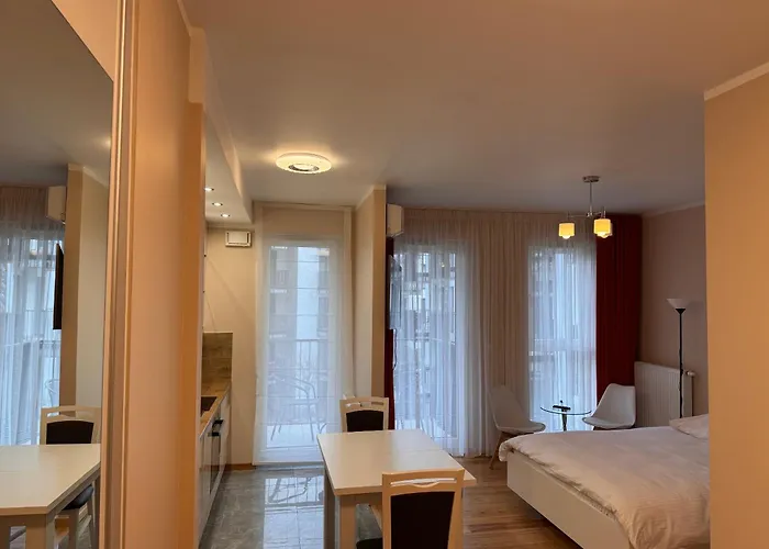 Garbary 84 Parking Free *